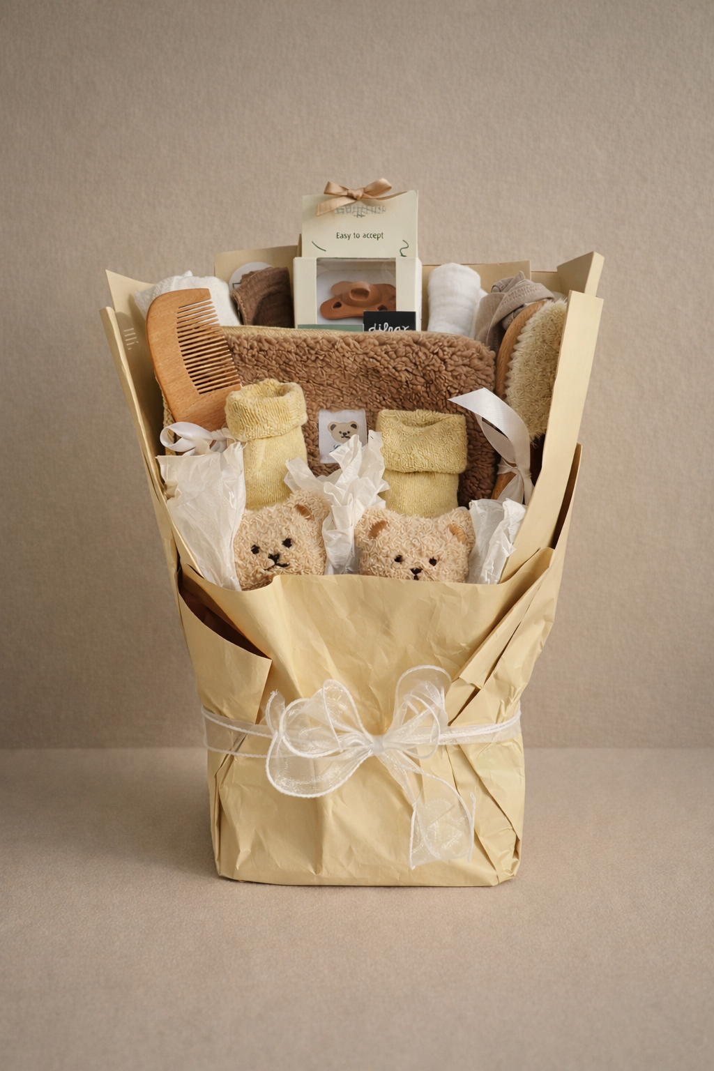 Beige Bear Baby Gift Bouquet – Luxe Kraamcadeau