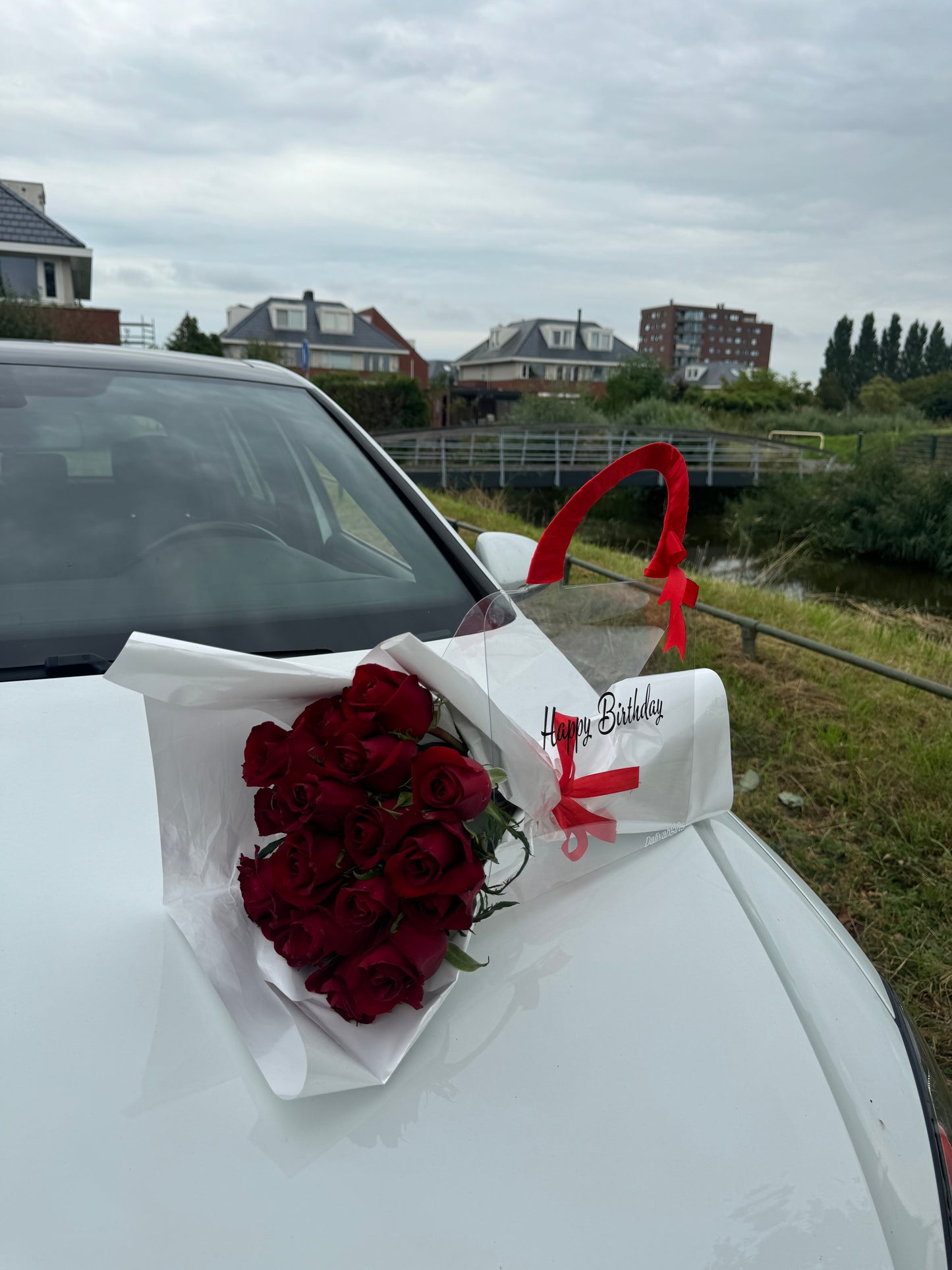 Luxury 20 Roses Bouquet Bag