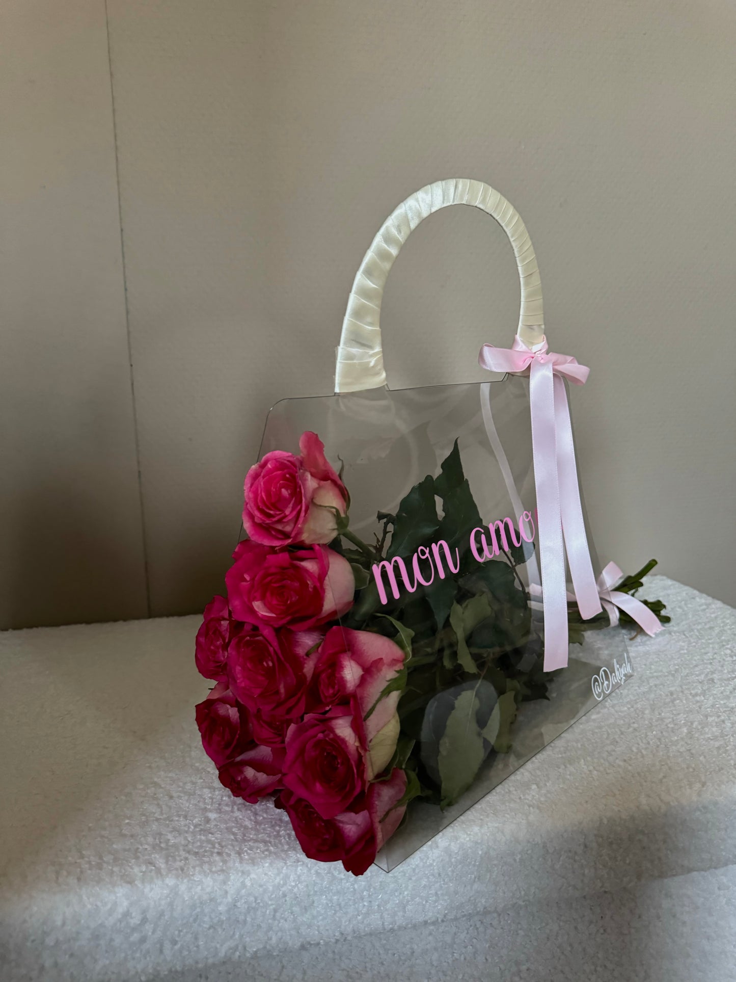 Customize Luxury Roses Bag with 10 roses