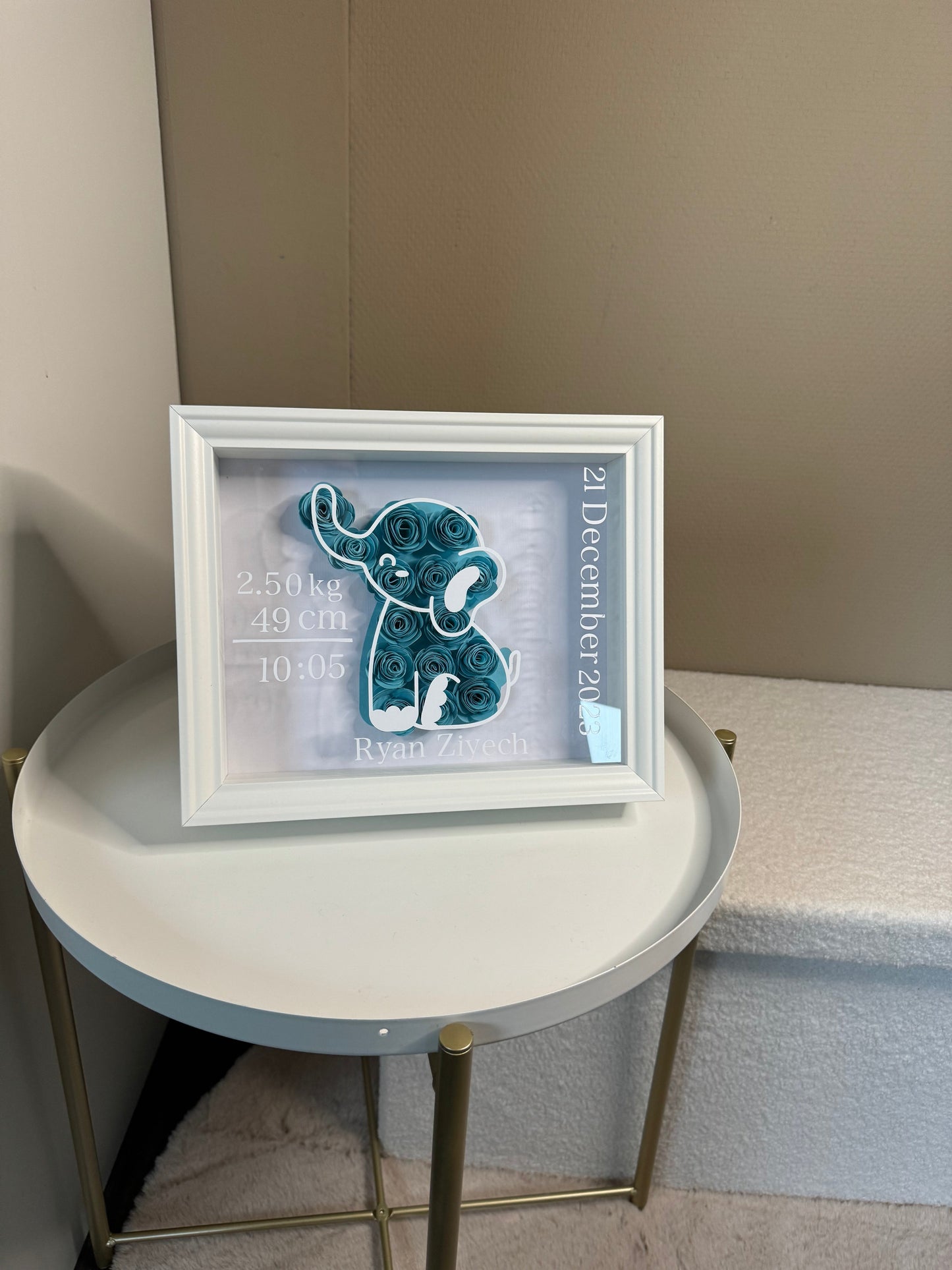 Boîte d'ombre de fleur de naissance
