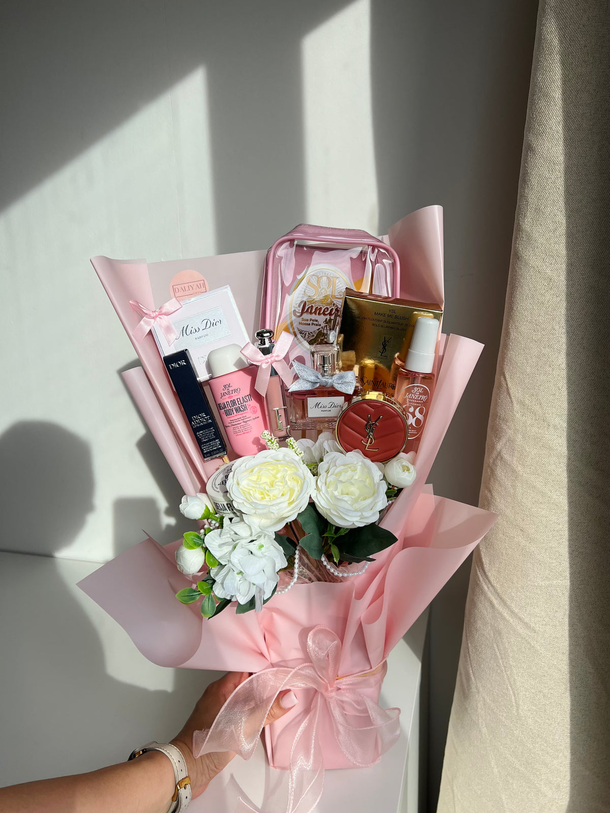Roze Luxe Make-upboeket met Forever Bloemen – Origineel Cadeau voor Haar