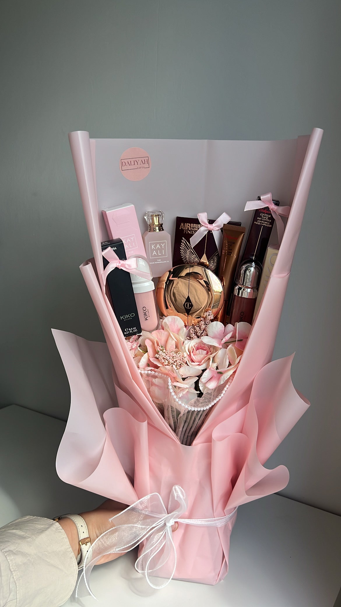 Luxe Make-upboeket met Forever Bloemen – Origineel Cadeau voor Haar